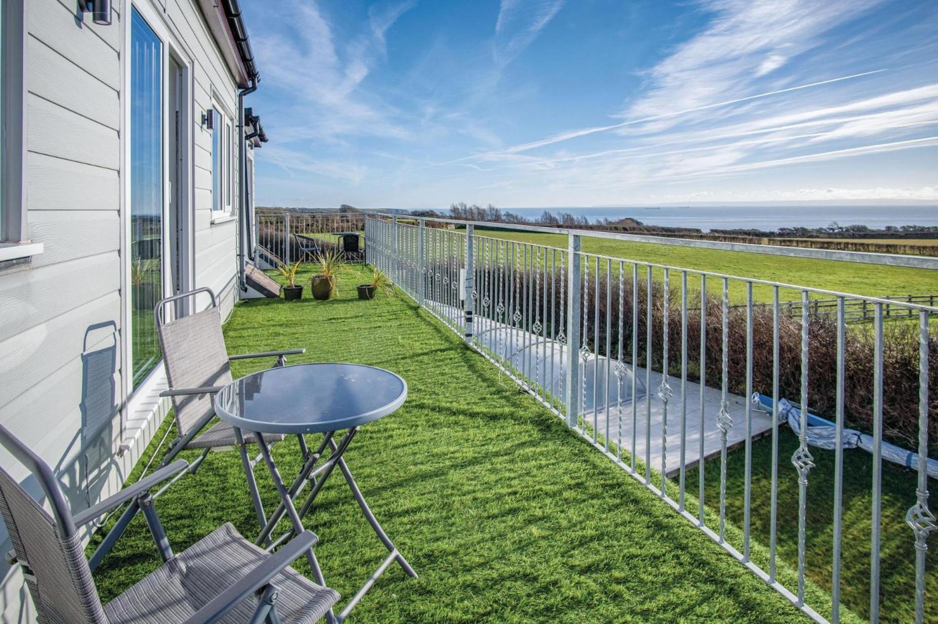 The Penthouse - 1 Bedroom Apartment - Ocean Breeze Port Eynon Kültér fotó